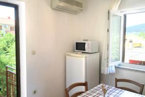 Apartments with a parking space Cres - 7994