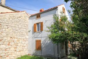 Holiday apartments Osor, Losinj - 8004 