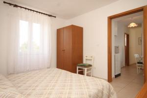 Holiday apartments Osor, Losinj - 8004