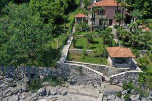 Apartments by the sea Medveja, Opatija - 7722 