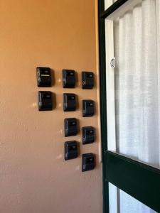 studio 436247 gouger in the city ex hotel room