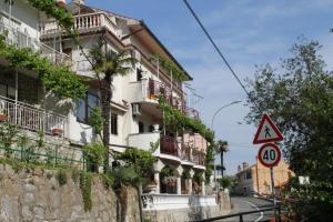 Apartments and rooms with parking space Moscenicka Draga, Opatija - 7772 