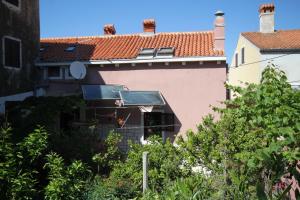 Apartments by the sea Mali Losinj (Losinj) - 8001 