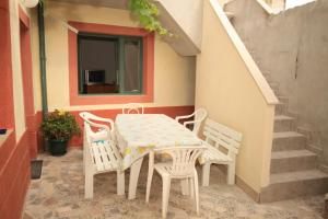 Apartments by the sea Veli Losinj, Losinj - 7959