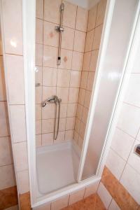 Apartments by the sea Veli Losinj, Losinj - 7959