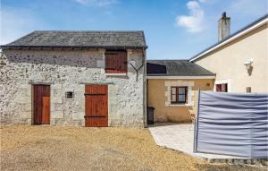 Maisons de vacances Beautiful home in Chteau-la-Vallire with WiFi and 2 Bedrooms : photos des chambres