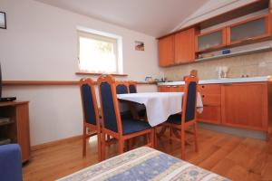 Family friendly seaside apartments Moscenicka Draga, Opatija - 7798