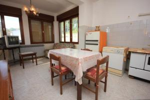 Apartments with a parking space Lovran, Opatija - 7807