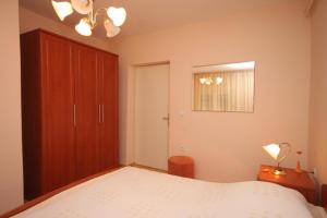 Apartments with a parking space Opatija - 7857