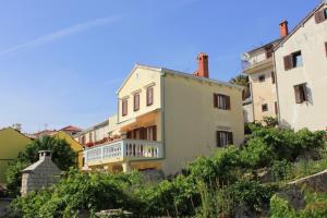 Apartments with a parking space Mali Losinj (Losinj) - 7940