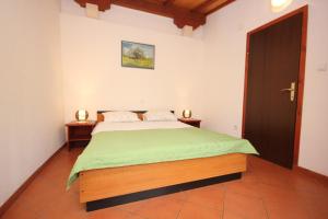 Apartments with parking space Veli Losinj, Losinj - 8029