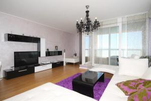 Apartments with WiFi Split - 9249