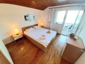 Apartments by the sea Lumbarda, Korcula - 9236