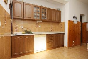 Apartments by the sea Kneza, Korcula - 9164