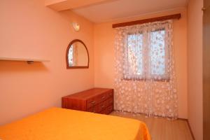 Seaside apartments with a swimming pool Prigradica, Korcula - 9290