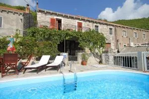 Holiday house with a swimming pool Smokvica, Korcula - 9297 - Smokvica