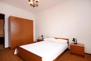 Apartments by the sea Prizba, Korcula - 9227