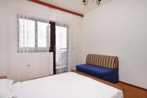 Apartments by the sea Prizba, Korcula - 9227