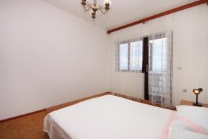 Apartments by the sea Prizba, Korcula - 9227