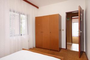 Apartments by the sea Prizba, Korcula - 9227