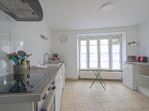 Maisons de vacances Spacious holiday home in Tracy sur Mer with garden : photos des chambres