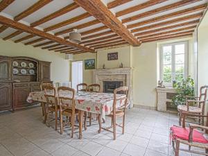 Maisons de vacances Spacious holiday home in Tracy sur Mer with garden : photos des chambres