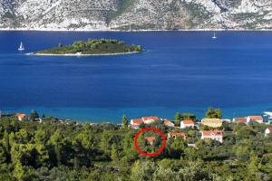 Seaside apartments with a swimming pool Kneza, Korcula - 9269