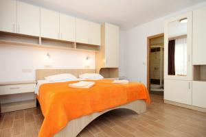 Apartments by the sea Lumbarda, Korcula - 9304