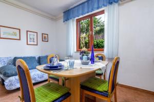 Apartments with parking space Medulin - 7657