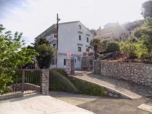 Apartments with a parking space Moscenice, Opatija - 7689 - Mošćenice