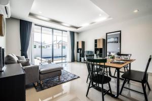 2 Bed Contemporary Pool Villa