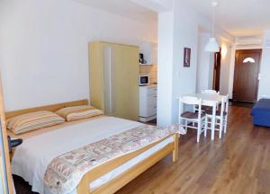 Apartments with parking space Moscenice, Opatija - 7689