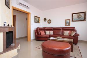 Apartments with a parking space Icici, Opatija - 7793
