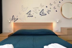 Apartments with parking space Cres - 7876