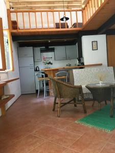 Apartments by the sea Merag, Cres - 7877