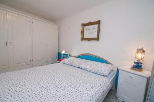 Apartments by the sea Veli Losinj, Losinj - 7959