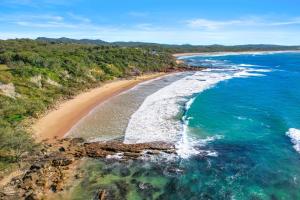 Little Beach Bungalow - at Bartletts
