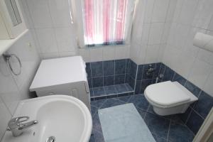 Apartments by the sea Mali Losinj (Losinj) - 7979