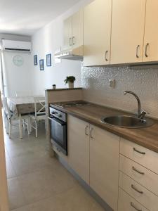 Apartments by the sea Rastici, Ciovo - 9208