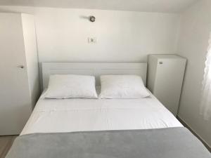 Apartments by the sea Rastici, Ciovo - 9208