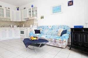 Apartments by the sea Zavalatica, Korcula - 9285