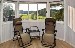 Amazing Home In Hagalundmjölby