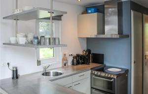 Awesome Ship In Warns With Kitchen