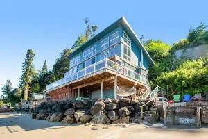The Sandy Beach House - Suquamish