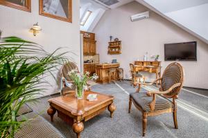 White Lily Apartment
