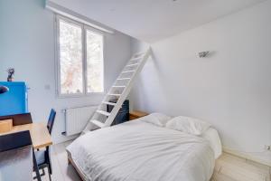 Sejours chez l'habitant Bordeaux centre, Appartement privatif et 5 chambres privees, piscine, parking : photos des chambres