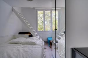 Sejours chez l'habitant Bordeaux centre, Appartement privatif et 5 chambres privees, piscine, parking : photos des chambres