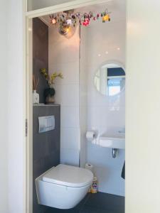 Home Inn Zandvoort the First Floor, 4 Persons, 2 bedrooms, free parking