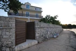 Apartments Kraj, Tratica Beach - Kraj