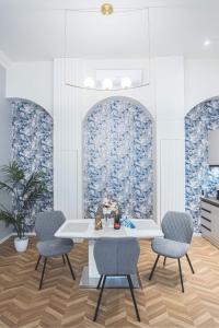 Luxury Gold 2 bedroom apartment